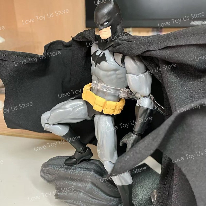 Boneco Batman CT Toys Original Batman Mafex 126 Figura de Ação DC Liga da Justiça Hush O Cavaleiro das Trevas Coleção Brinquedo Infantil