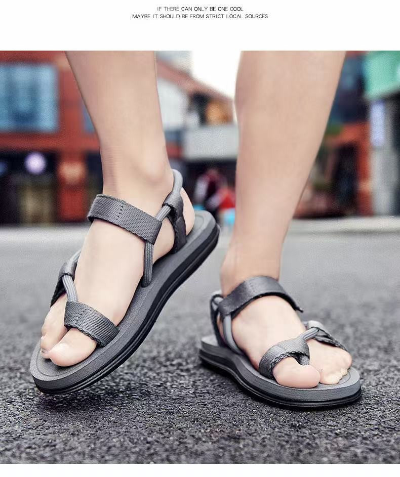 Summer Versatile Breathable Sandals, Wear-Resistant Sports and Leisure Beach Shoes for Men to Wear While Driving