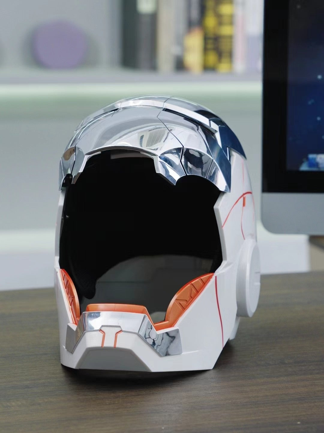 Novo capacete de Homem de Ferro AutoKing 1:1 Mk5 Cosplay Controle de Voz Olhos com Luz Modelo Brinquedos para Adultos Presente de Natal Elétrico Vestível