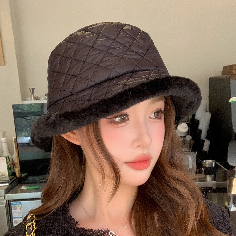 Chapéu de balde coreano feminino celebridade da Internet, marca moderna, quente e espesso, chapéu de bacia, moda versátil, imitação de vison, chapéu de balde de penas.