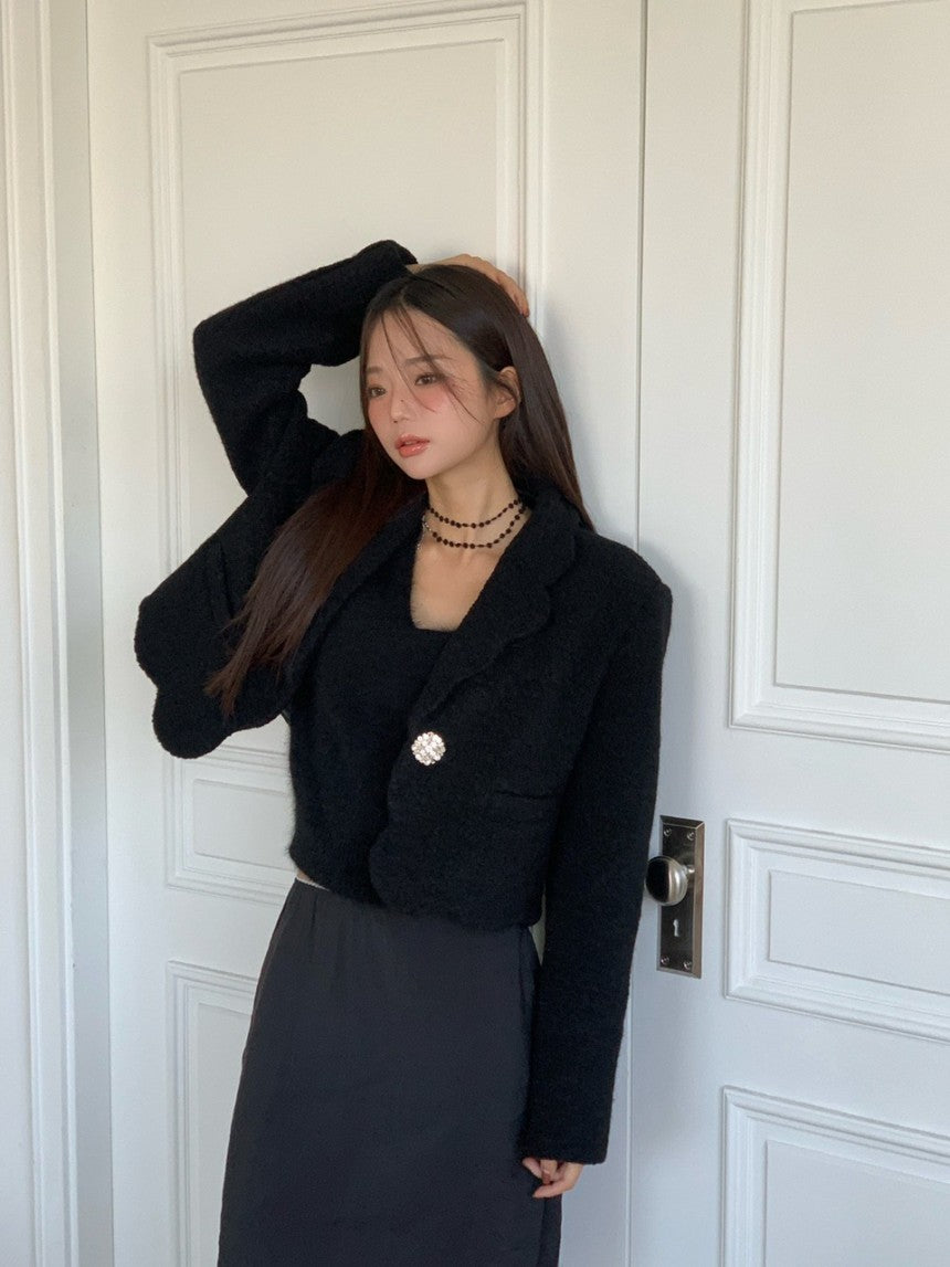 High-end Unique Button-down Woolen Cropped Coat Women Fall Winter Black White Jacket Vintage Design Long Sleeve Coats 2025