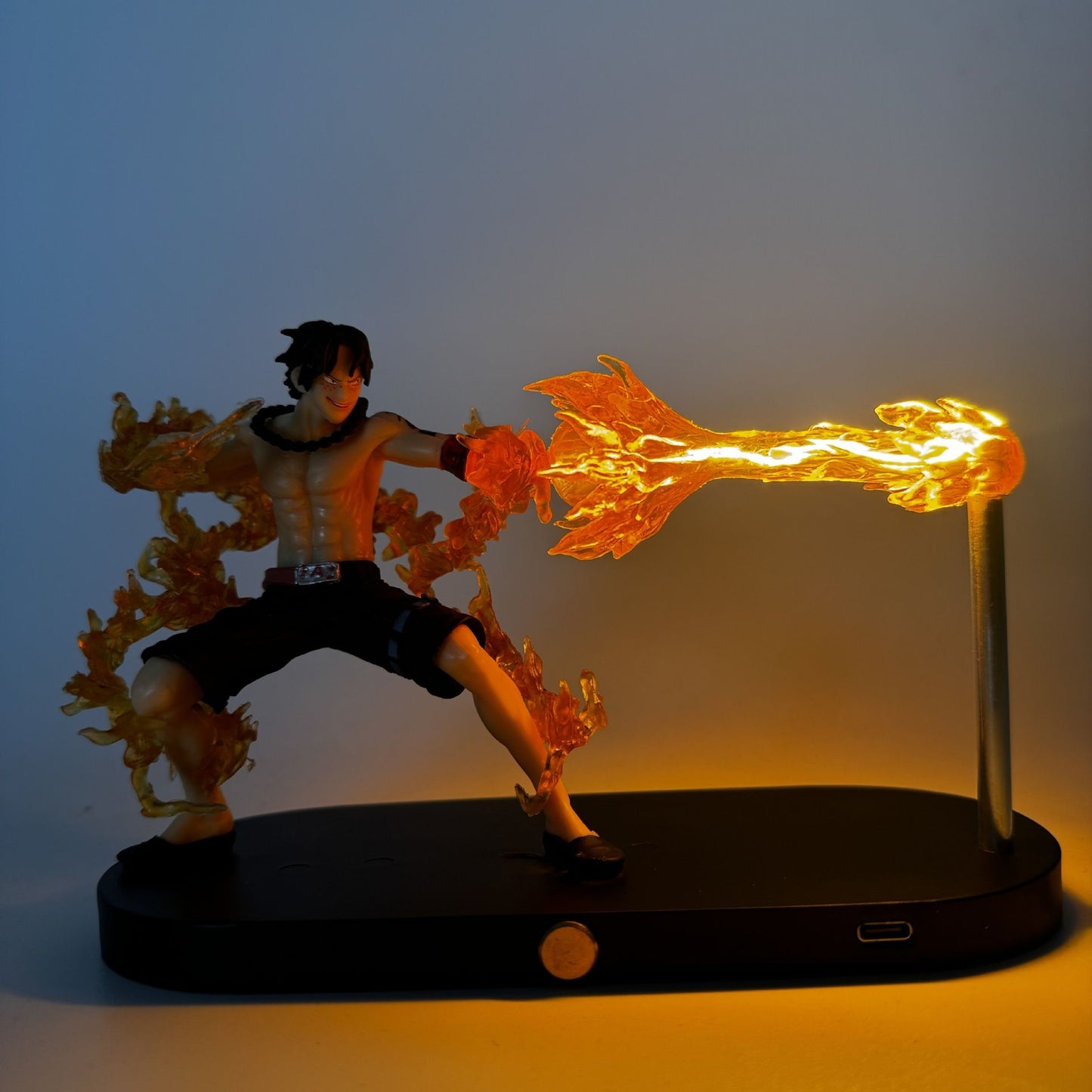 Ace of Spades Anime Night Light One Piece Luffy Figure Decoração de Presente para Quarto de Meninos Iluminação Ambiente de Estudo
