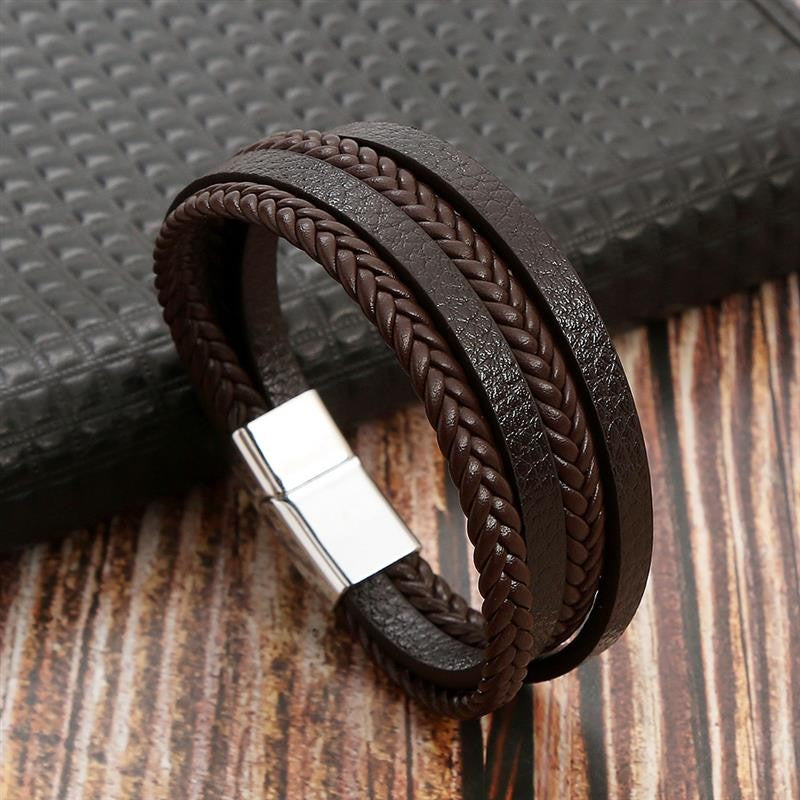Pulseira de Couro Jiayiqi Masculina Punk Hip Hop Metal Charm Contas Olho de Tigre Pulseira Multicamadas para Homens Joia da Moda Presente