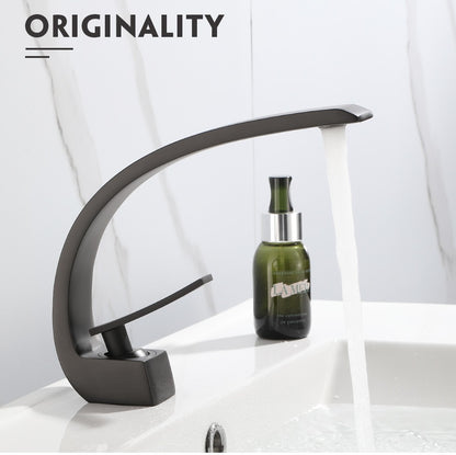 Basin Faucet Modern Bathroom Mixer Tap Black/Gold Wash basin Faucet Single Handle Hot and Cold Waterfall Faucet