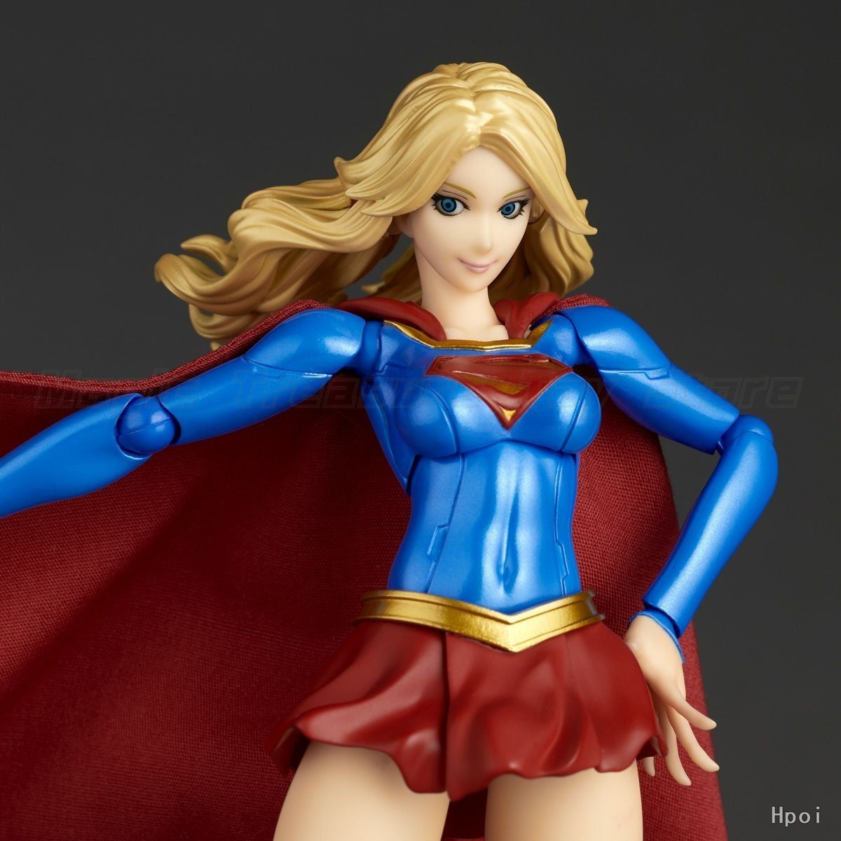 ?In Stock? KAIYODO DC Supergirl Action Figure Model Toy