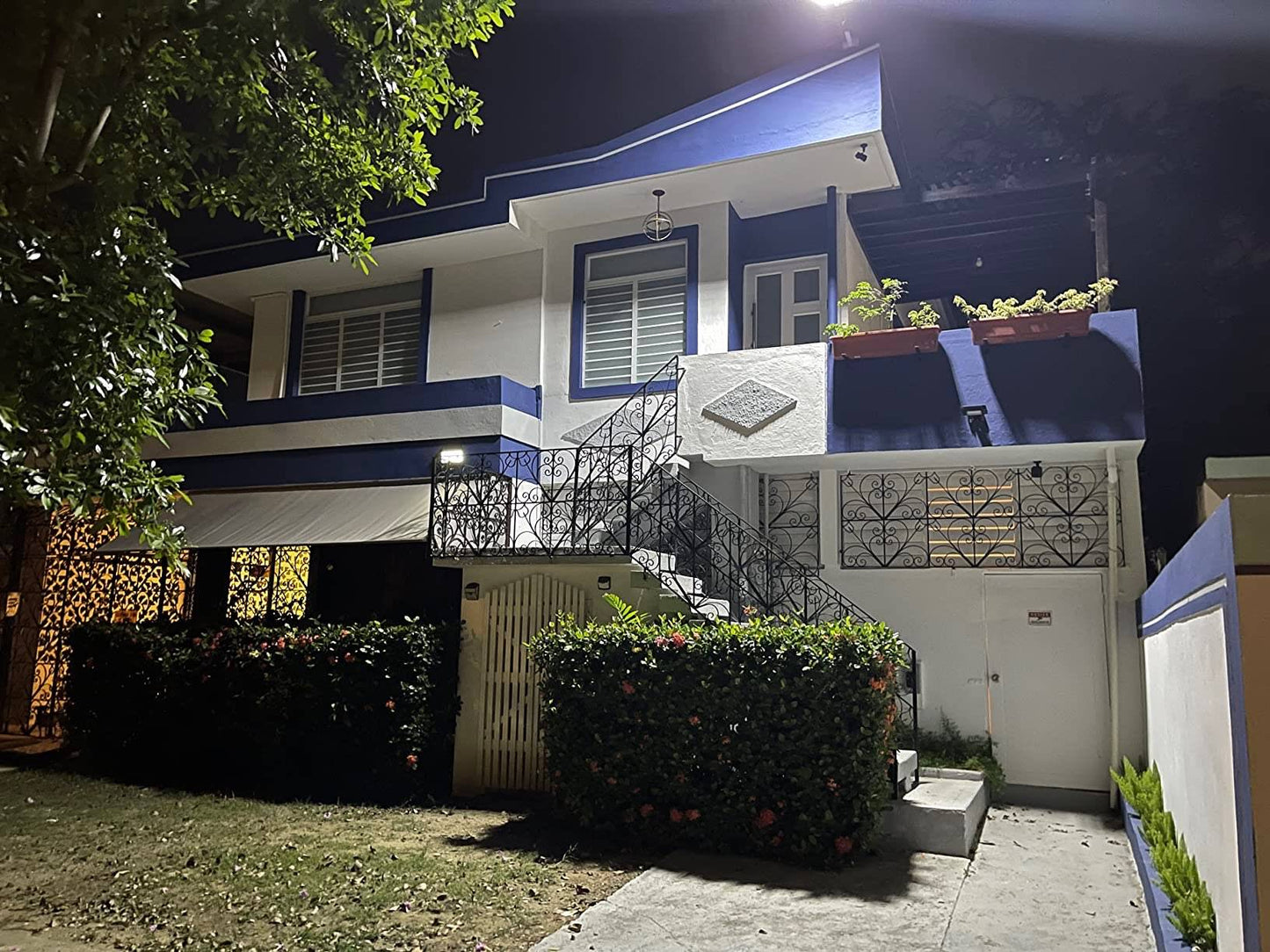 9000000LM 4000W/3000W/1000W Solar Lights Outdoor Waterproof Street Lamp Floodlight With Motion Sensor Garden Courtyard Wall Lamp