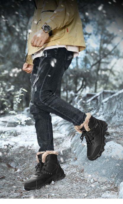 Botas de Neve de Inverno 2025 Masculinas Sapatos Outdoor Cano Alto Cadarço Antiderrapante Botas de Tornozelo Quente Confortáveis Pelúcia Sapatos Casuais Masculinos