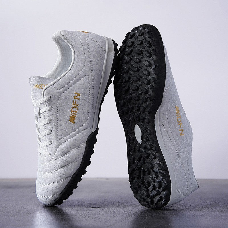 New Men Football Boots Men Soccer Shoes Adults Society Football Cleats Ultralight Training Soccer Sneakers Outdoor Lagre Size 47