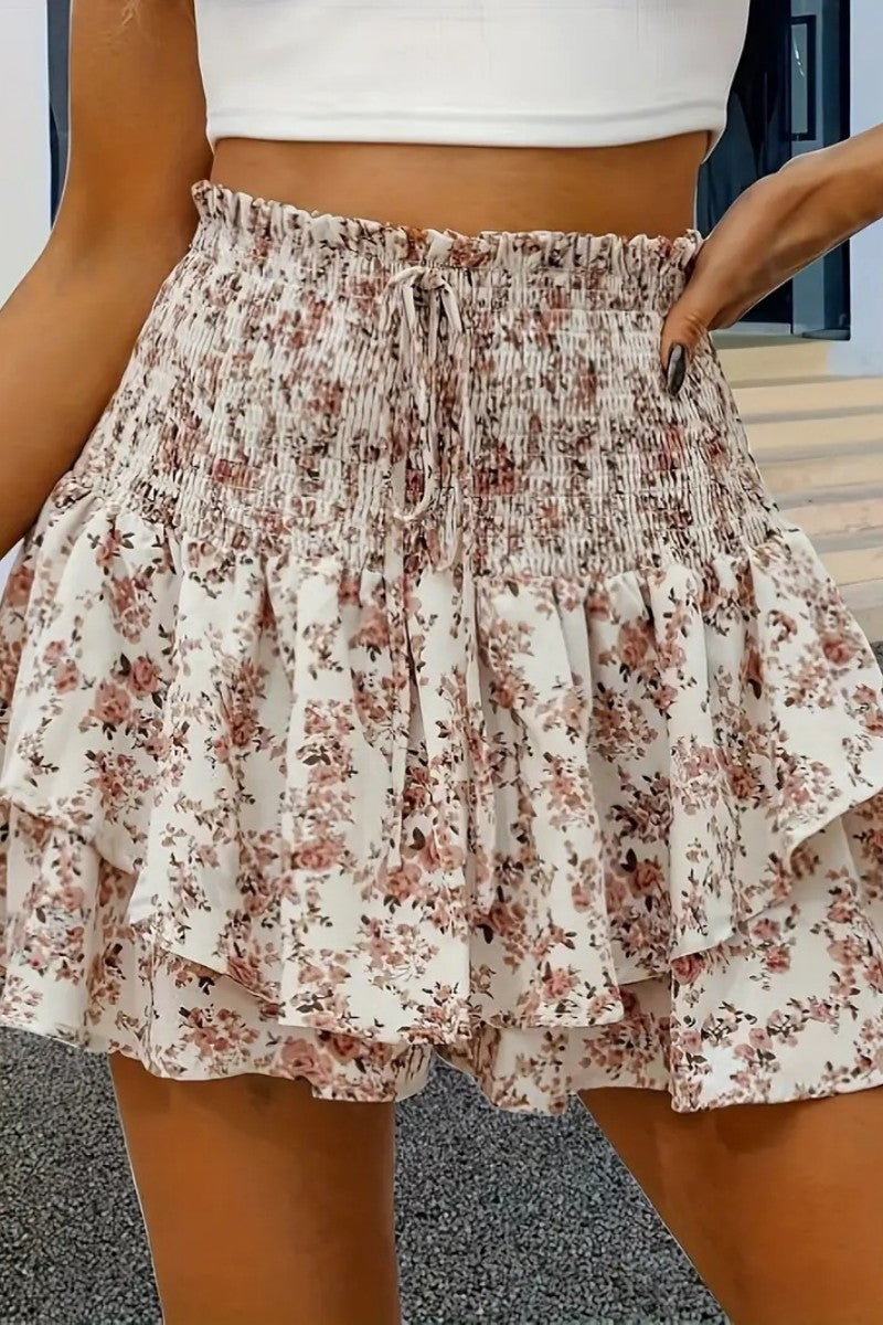 Spring and summer new small floral fashion women's shorts with a drape effect, versatile casual skirt pants.