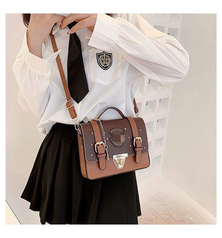 Magic Academy Style Cambridge Bag Handheld Crossbody British Style Postman Bag