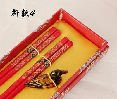 Hashis de madeira 2 pares com descanso características chinesas China Affairs apresenta melhor presente pauzinhos lembrança