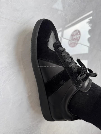 Men's Casual Sports Shoes 2025 Autumn New Niche Black Agan Suede Leather Easy-Matching Simple Board Shoes Fashion Training Shoes