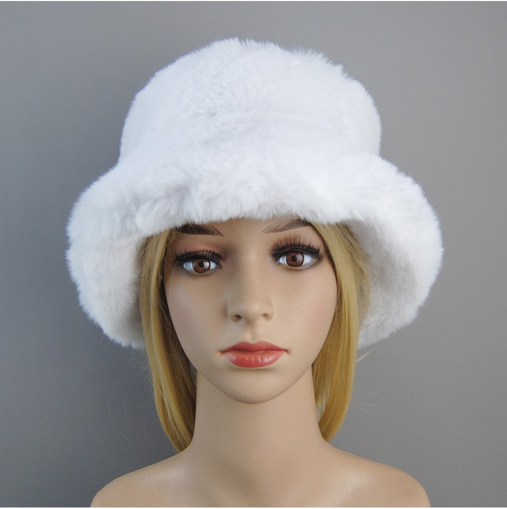 Chapéus de pele de coelho falso supermacios estilo novo 2025, forro de algodão para mulheres, gorros de esqui de moda russa quentes, cor sólida de pelúcia
