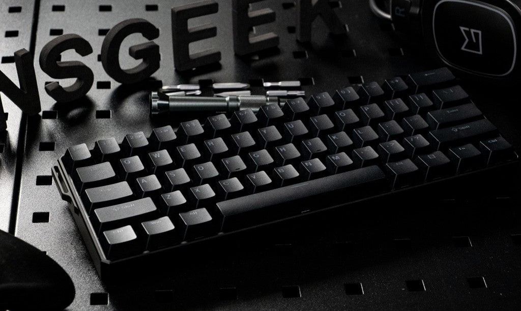Akko MonsGeek FUN60 Teclado Mecânico Interruptor Magnético Teclados Gamer 60% Gatilho Rápido 0,01mm 8K ARGB HE/TMR Teclado Personalizado