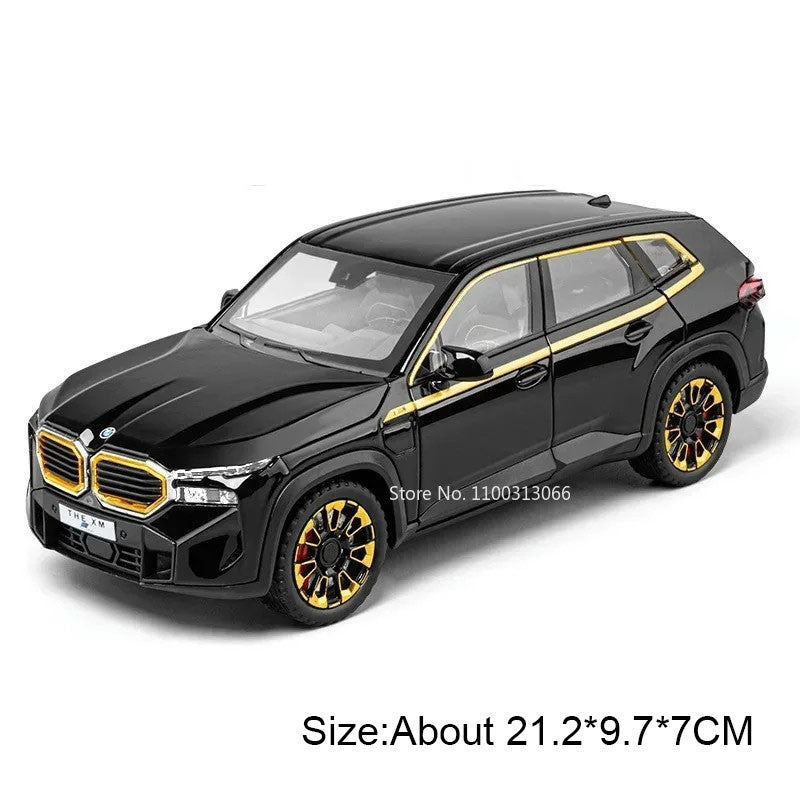 Miniaturas de Carro de Brinquedo i5M60 XM Escala 1:24, Liga Fundida, Pneus de Borracha, com Luz e Som, Presente para Crianças e no Dia das Crianças