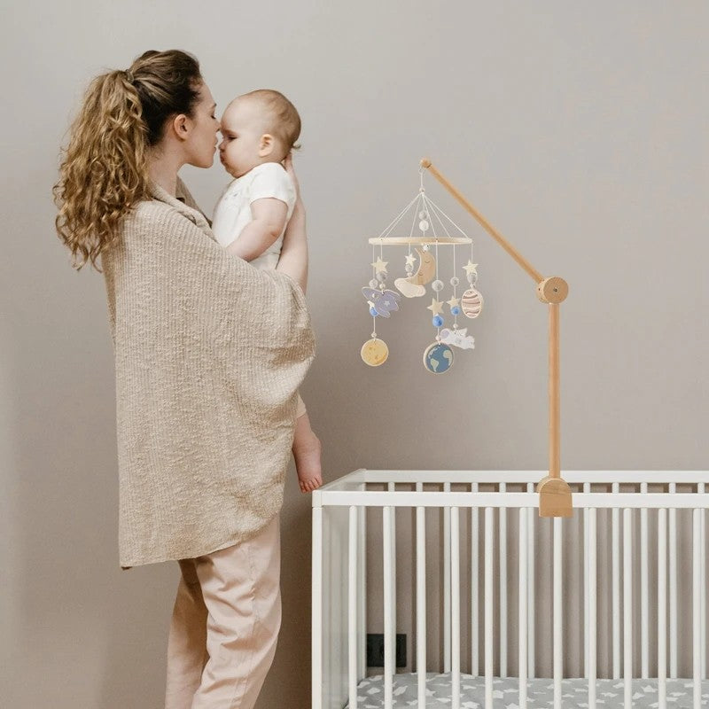 Caixa de Música Rotativa para Berço com Canções 0-12 Meses Bebê Cama Pendurada Brinquedo Sino Acessório Motor Pingente Brinquedo Berçário Toca Grão de Madeira