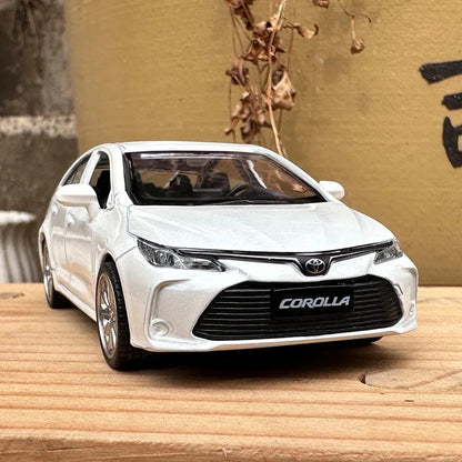 1:43 Corolla Liga Carro Modelo Diecasts & Veículos de Brinquedo Modelo de Escala Em Miniatura Para Crianças Coleção Enfeites Presentes de Aniversário