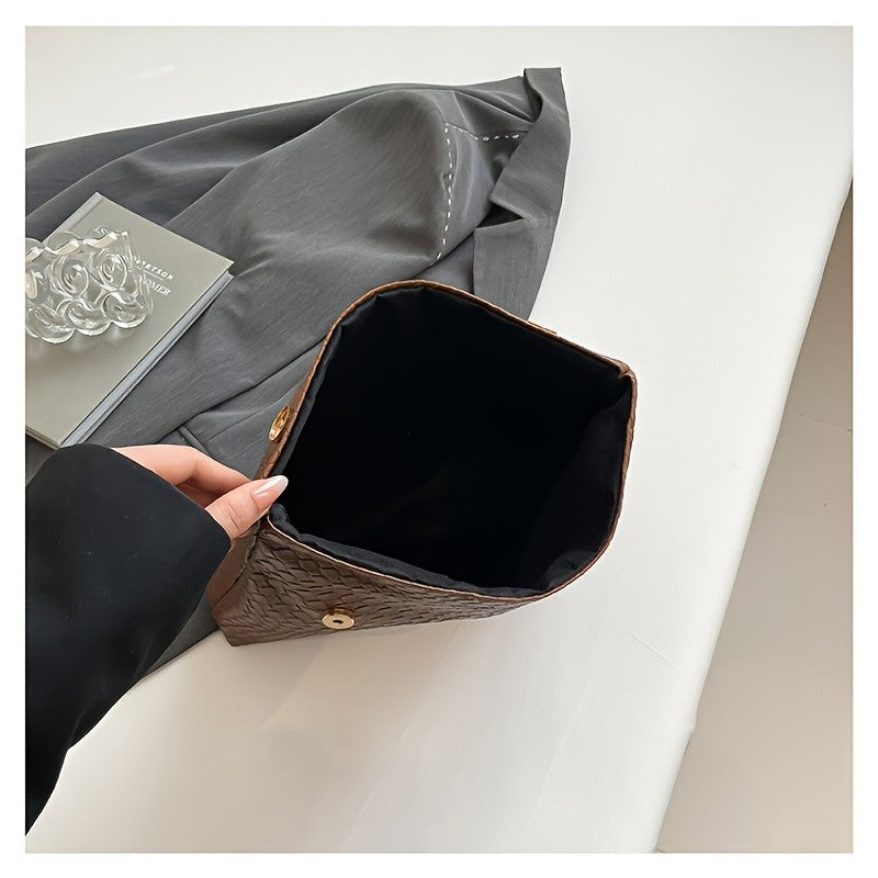 Fashionable and elegant clutch bag, large-capacity flip-top dinner bag, versatile handbag, ladies' shopping bag