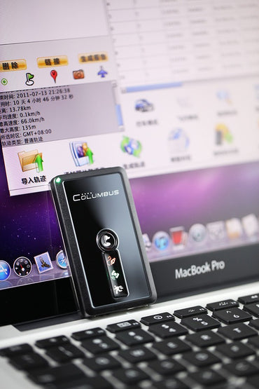 Columbus V-990 GPS Data Logger (66 channels; 50 Million Waypoints; Voice Tag)(4G TF card support) Voice POI MTK chipset