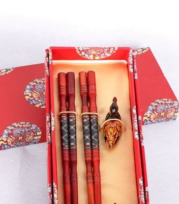 Hashis de madeira 2 pares com descanso características chinesas China Affairs apresenta melhor presente pauzinhos lembrança