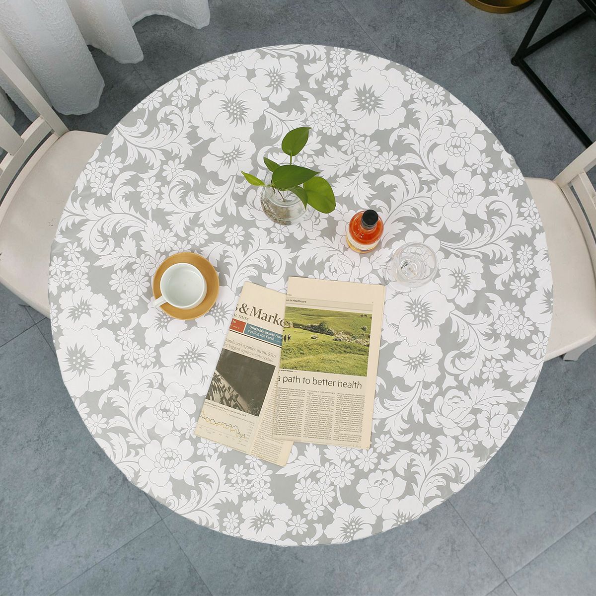 Waterproof Round Tablecloth Elastic Fixation Edged PVC Table Cover Flannel Backed Table Pad Oil-Proof for Dining Table Kitchen
