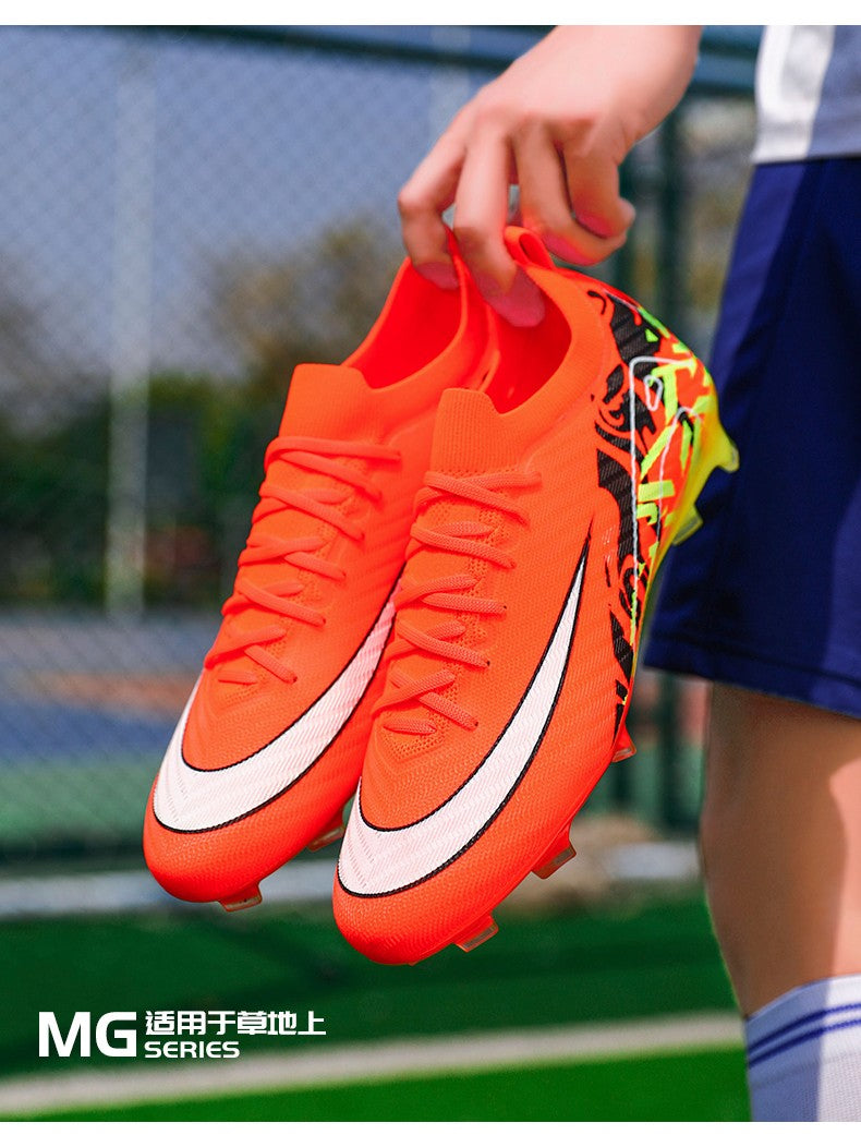 New Men Football Boots Training Long Spikes Soccer Shoes Sneakers Original  Drop Shipping Futsal Cleats Match Ultralight Indoor