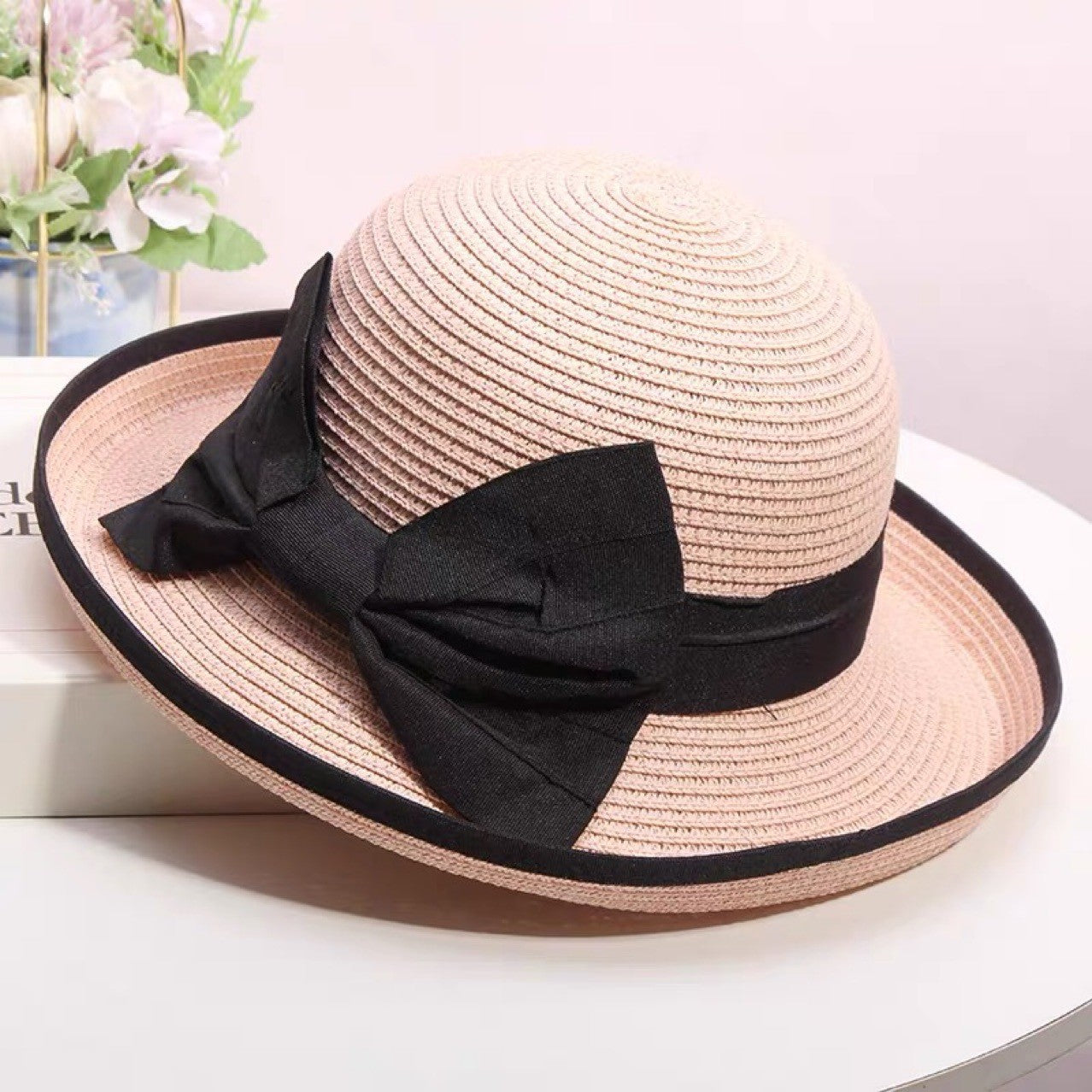 Chapéu de palha feminino de verão, edição coreana, com aba enrolada, elegante, com laço, chapéu de pesca para viagem, proteção solar e sombreamento, chapéu de praia
