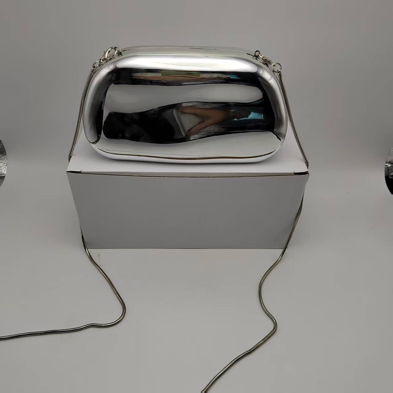 2025 Summer Silver/Pink/Gold/ Acrylic Metallic Box Purse Party Evening Bags Bolsa For Women Party