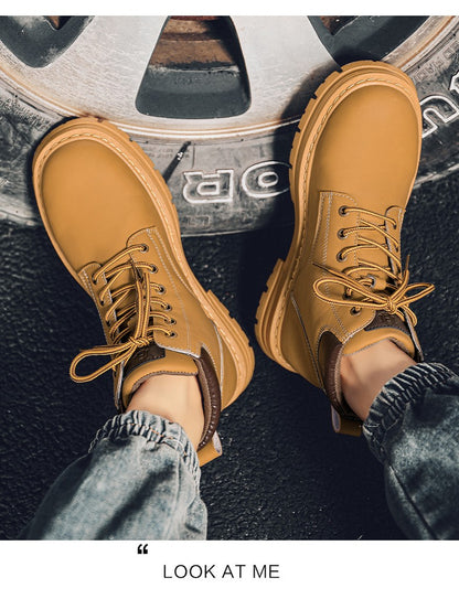 Botas masculinas de cano alto para as quatro estações, sapatos de trabalho ao ar livre antiderrapantes e confortáveis, botas amarelas de couro casuais britânicas da moda