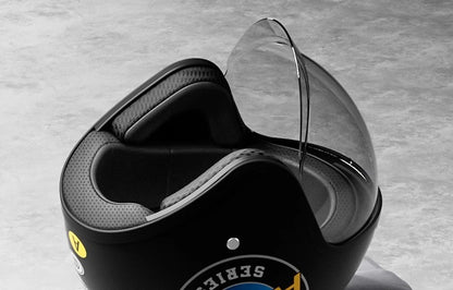 Capacete de motocicleta elétrica AD para homens e mulheres Certificação GB geral Capacete de carro a bateria Capacete meio-aberto de inverno quente