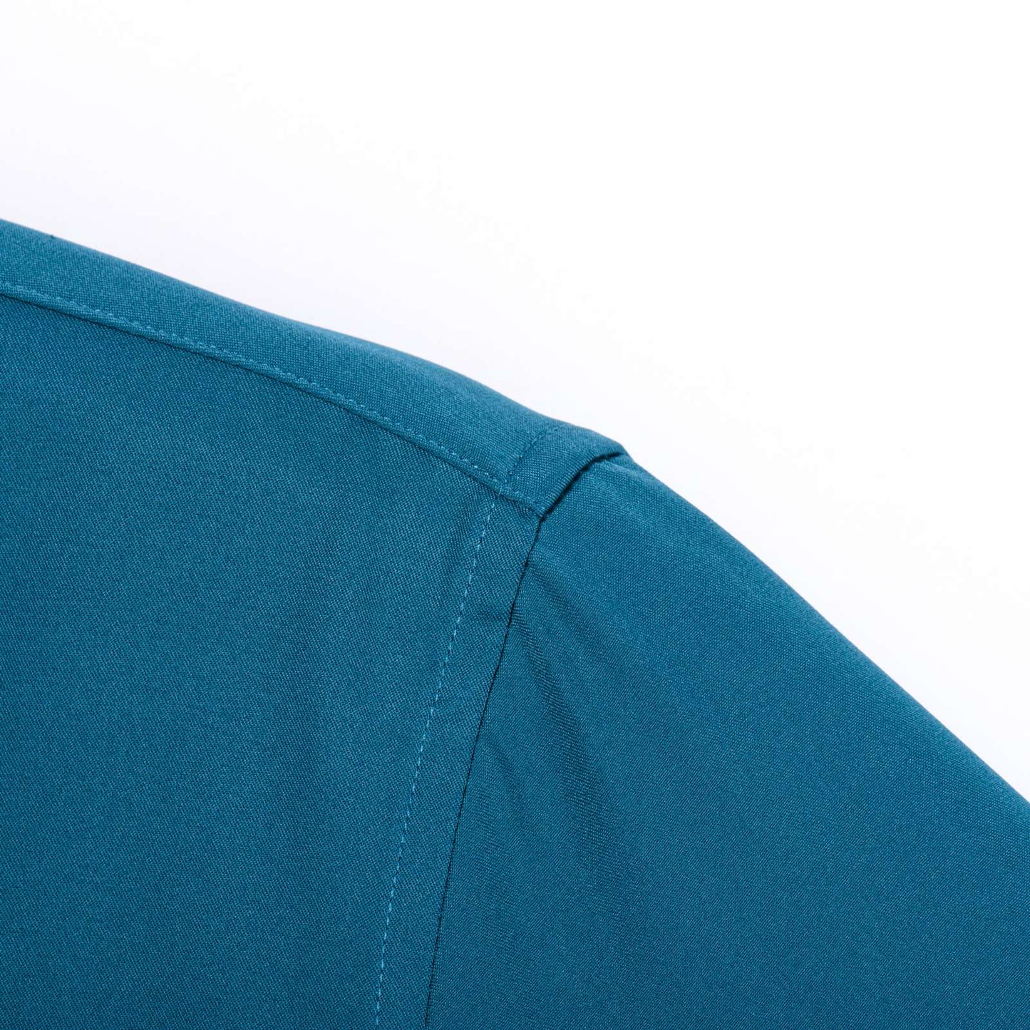 Men's Sleek Stretch Long Sleeve Button Up Shirts with Chest Pocket, Solid Color Formal Business Wrinkle Free Menswear Clothing