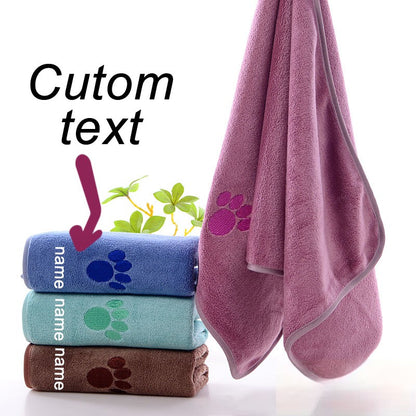 Toalha de Banho para Pets Personalizada Microfibra Super Absorvente Secagem Rápida Macia para Cães Gatos com Estampa de Patas e Nome Bordado