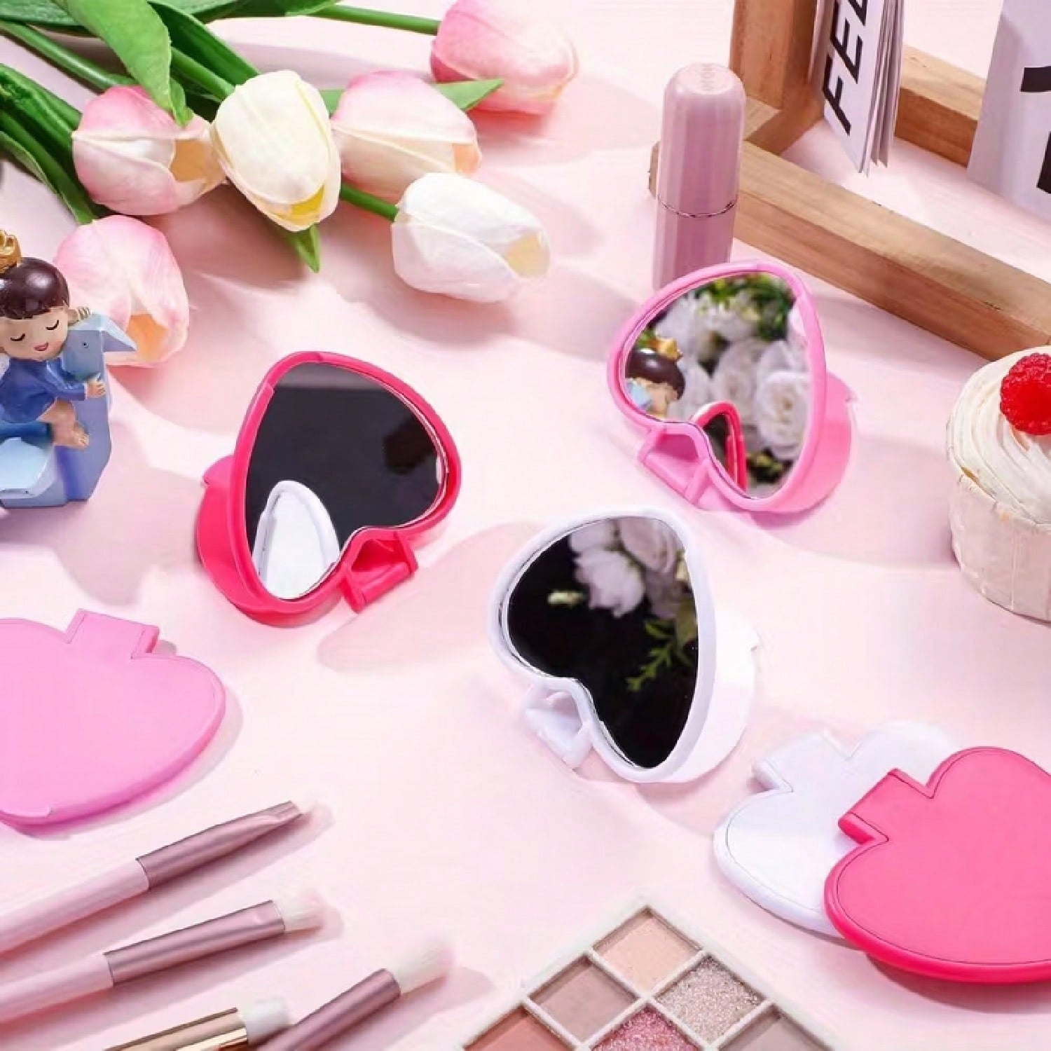 Valentine Mirror Bulk Gifts Heart Shaped Mini Pocket Small Folding Makeup Portable Travel Heart Purse Hand Mirror for Gifts