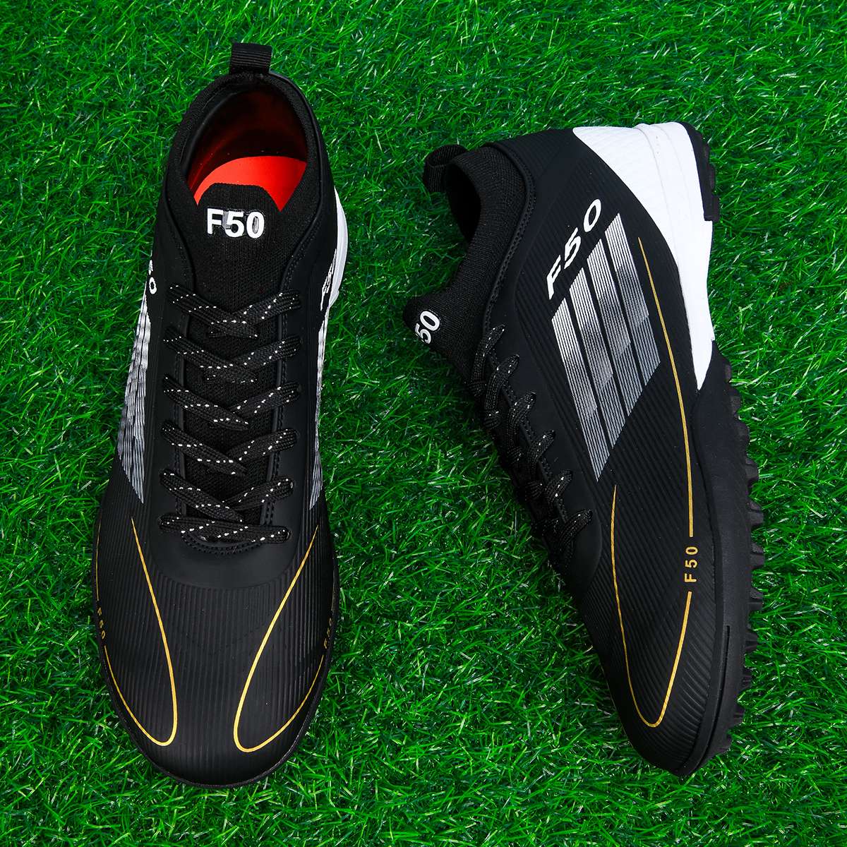 Men Professional Soccer Shoes Society Cleats Outdoor Football Shoes Society Cleats Grass Training Football Field Boots Sneaker