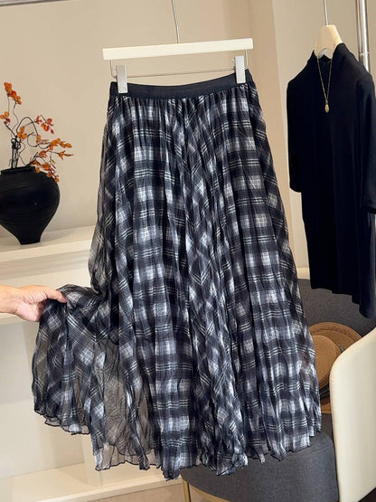 Mesh splicing color blocking plaid midi skirt for women in autumn 2025, new high waisted drape pleated loose umbrella skirt