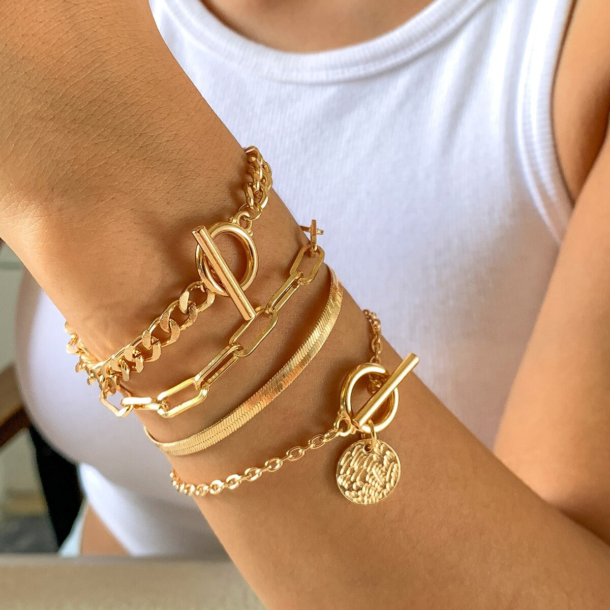 Pulseira Punk Cubana com Pingente de Moeda para Mulheres na Mão Vintage com Fivela OT Corrente Cobra Charme Pulseiras Presente para Casais