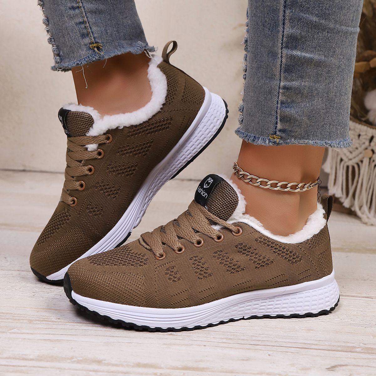 Winter fashion plush walking flats, women's casual shoes sports shoes