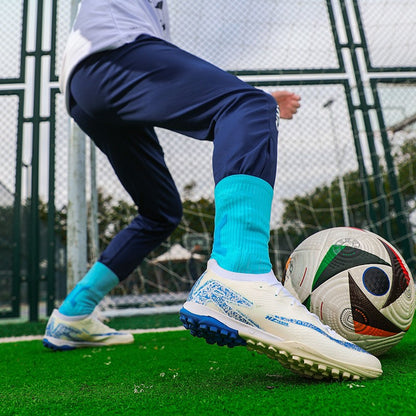 Professional Men Football Boots Adult High Quality Soccer Shoes Society Indoor Cleats Ultralight Studded Women Football Shoes