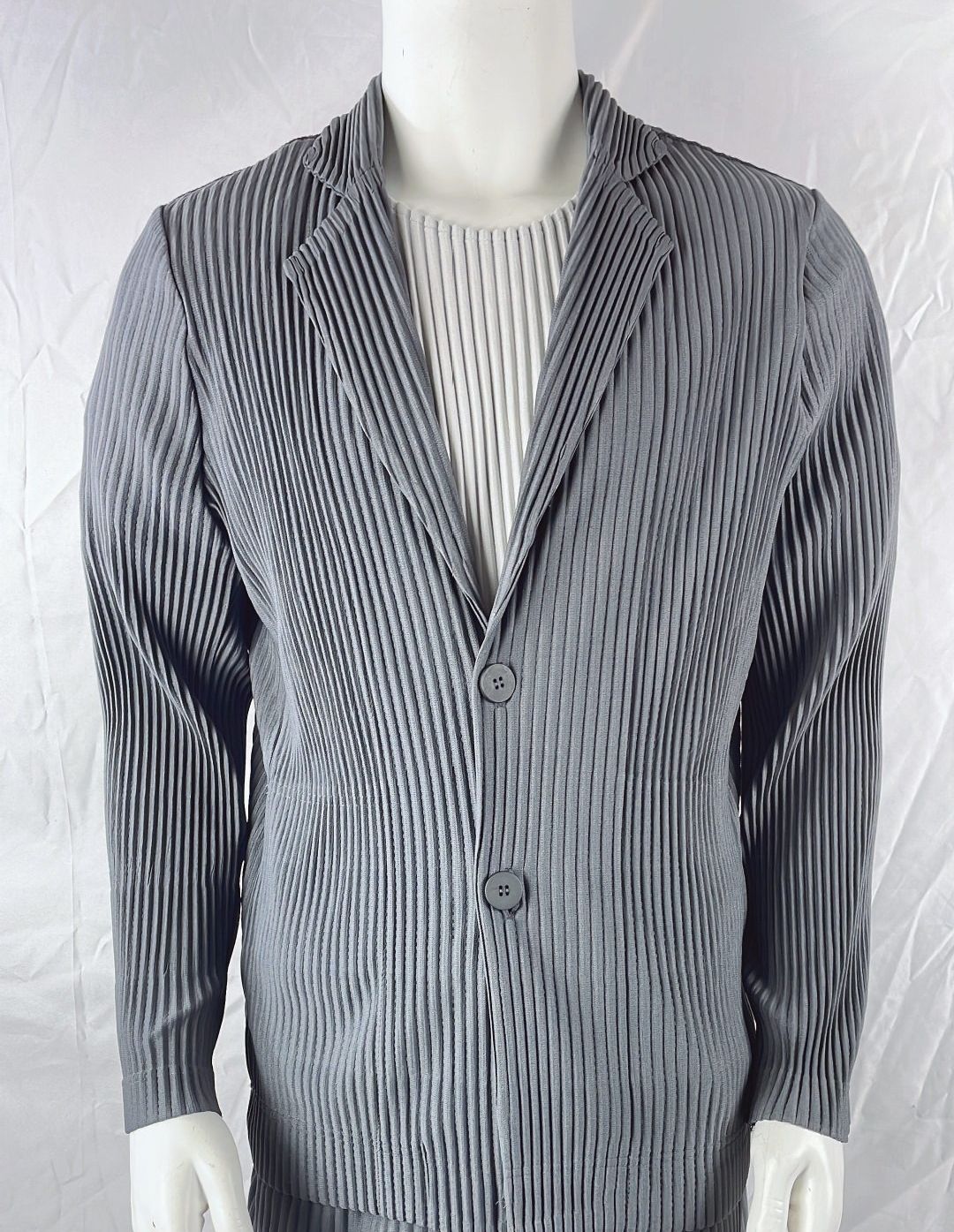 Miyake New 2025 Spring Suit Long Sleeve Pleated Pleated Men's Jacket Lapel Pleated Solid Color Fashion Loose Plisse Casual Top