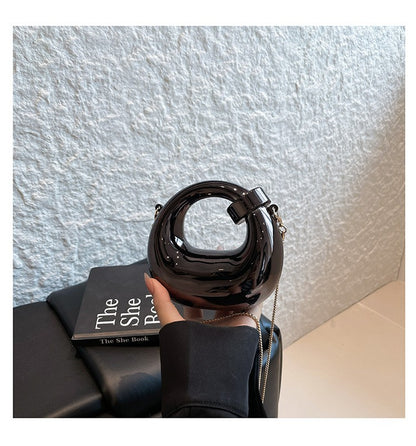 Fashion Crescent Mini Acrylic Chain Evening Bag for Women, Shoulder and Crossbody Bag