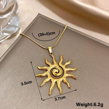 Vintage Chic Sun Shaped Pendant Stainless Steel Necklace Statement Golden Fashion Jewlery Accessories Women Men Couple Gift