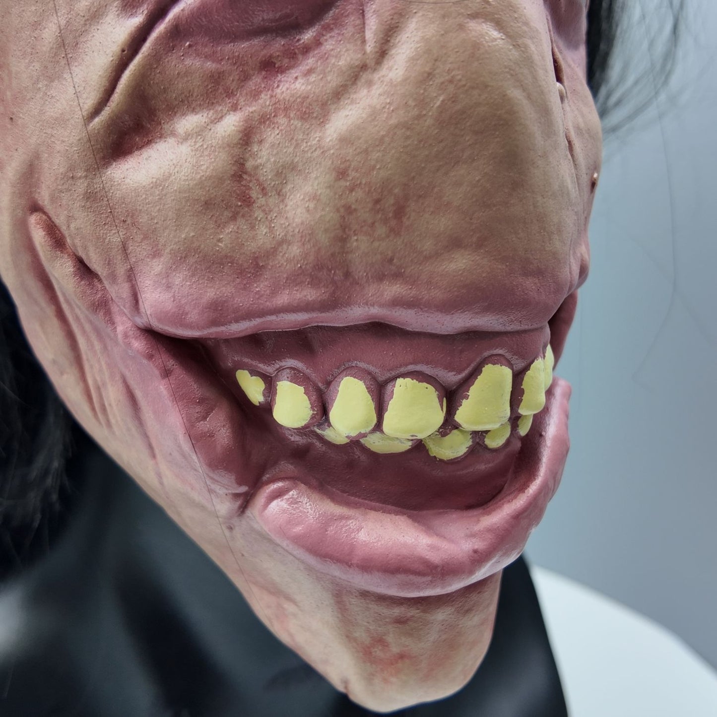 Scary Female Ghost Mask Long Hair Latex Mask Full Face Creepy Smile Halloween Cosplay Horror Party Haunted House Prop