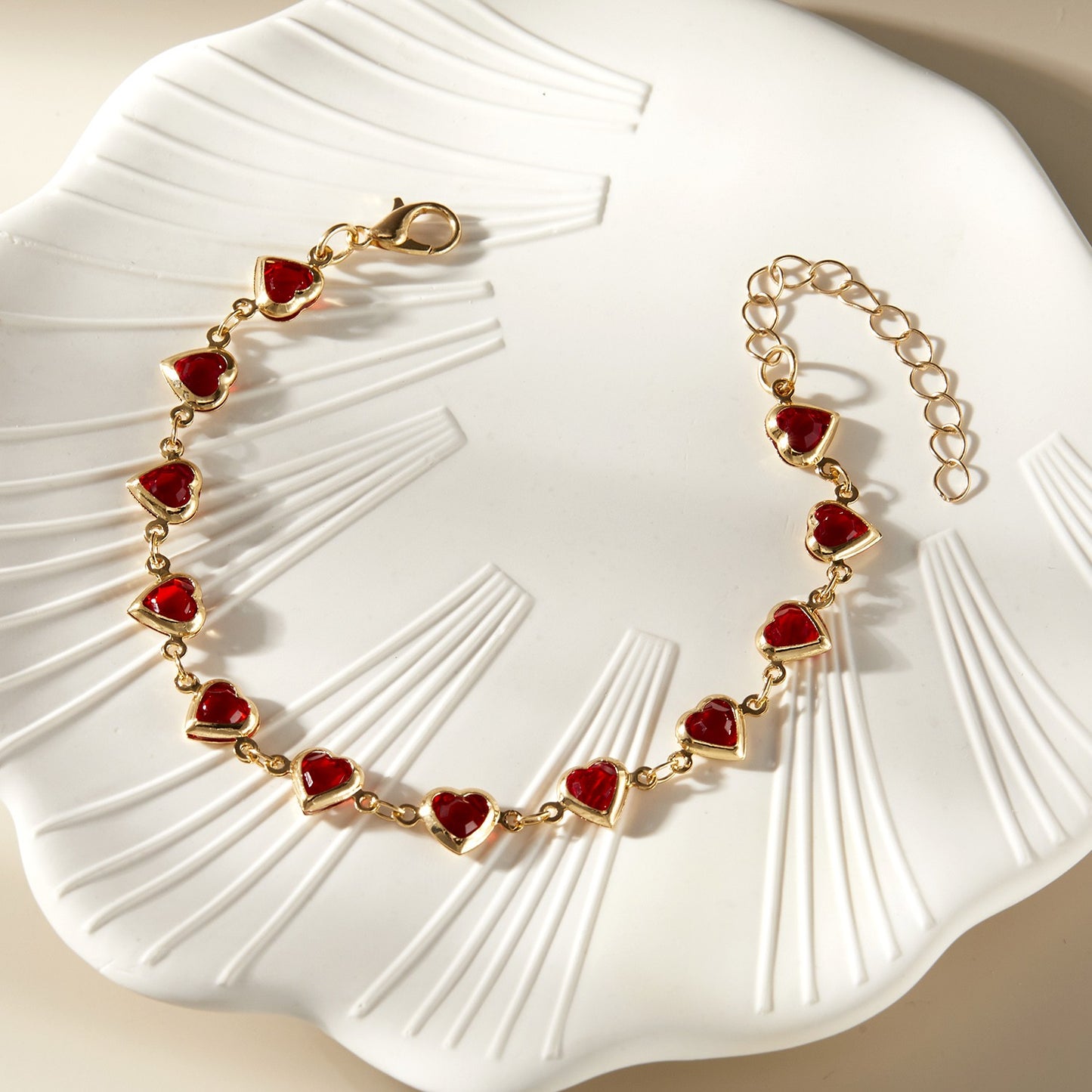 Pulseiras elegantes de corrente de metal com zircônia e cristal vermelho para mulheres, pulseiras coloridas de coração, joias de pulso, presente para festas de casamento e meninas