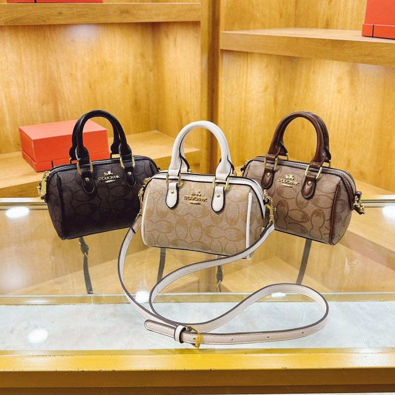 Classic Retro Boston New Small Bag Casual and Versatile Temperament Good Look Popular Hot Style Crossbody Bag