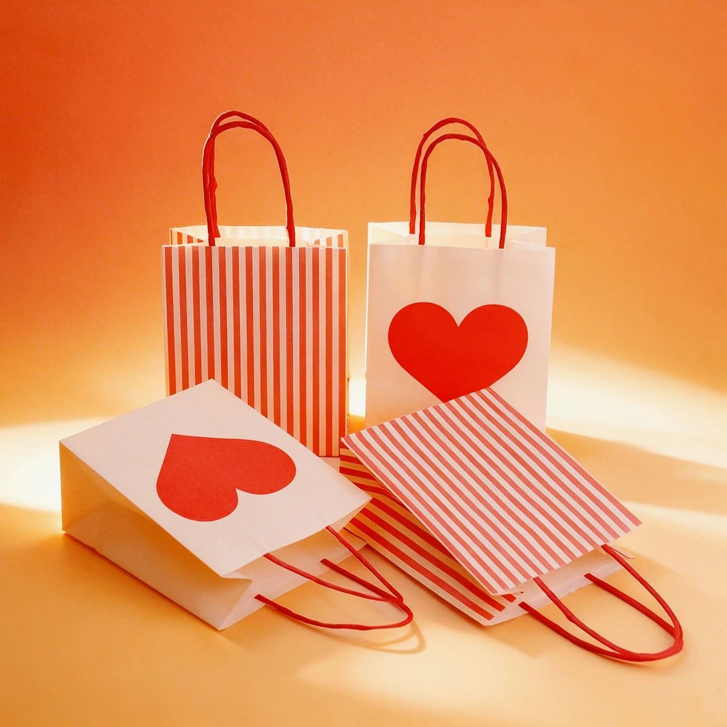 10Pcs Party Gift Bags Heart Candy Goodie Favor Kraft Paper Bags with Handles Gift Wrap for Birthday Wedding Anniversary Dating