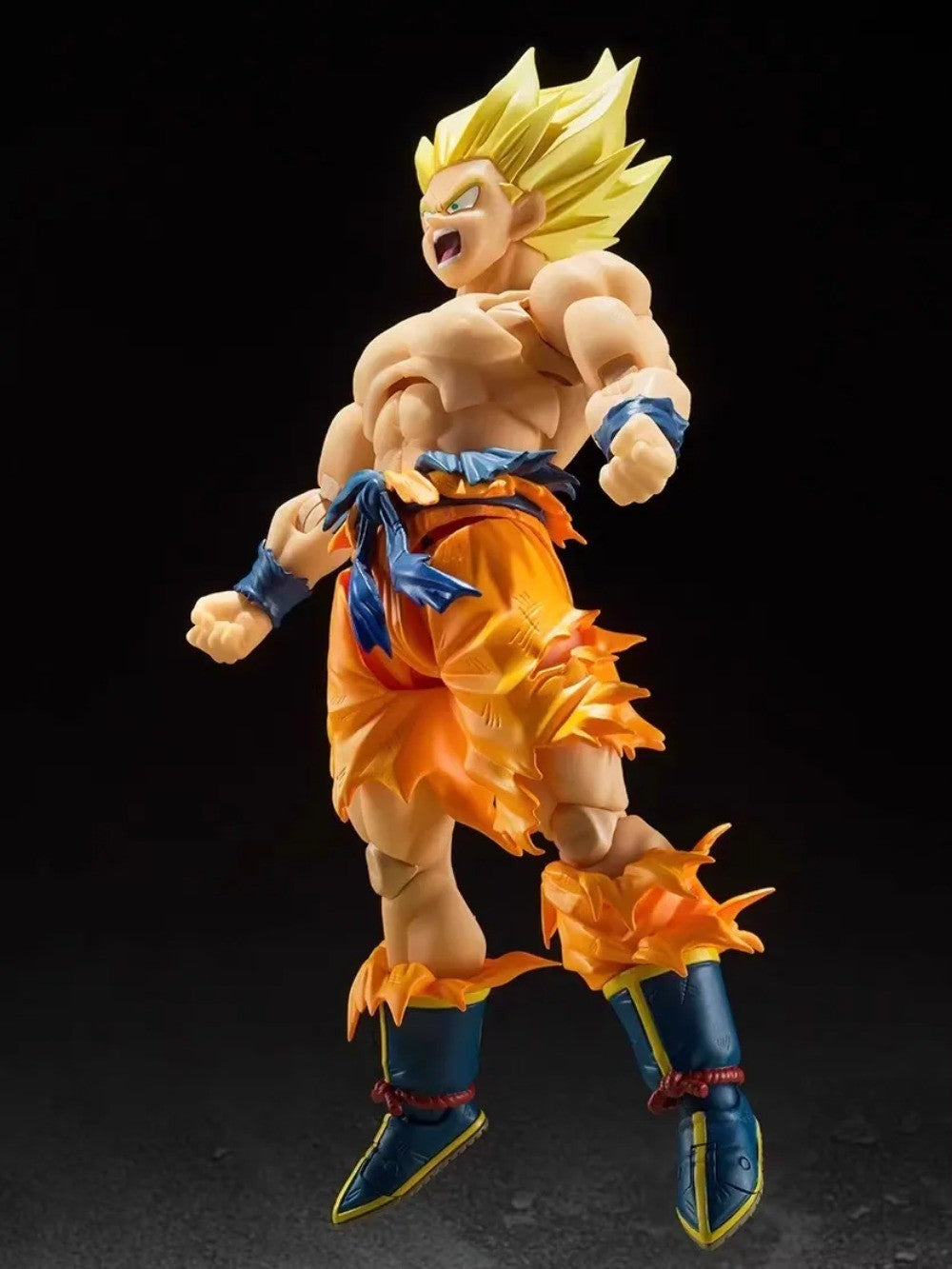 EM ESTOQUE Bandai Dragon Ball SHF Super Saiyan Son Goku 3.0 Anime Action Figure O Lendário Super Saiyajin Modelo de Brinquedo de Batalha Danificada