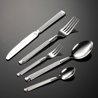Conjunto de talheres de aço inoxidável com coluna romana de 30 peças, incluindo faca, garfo, colher, garfo de chá e colher de chá.