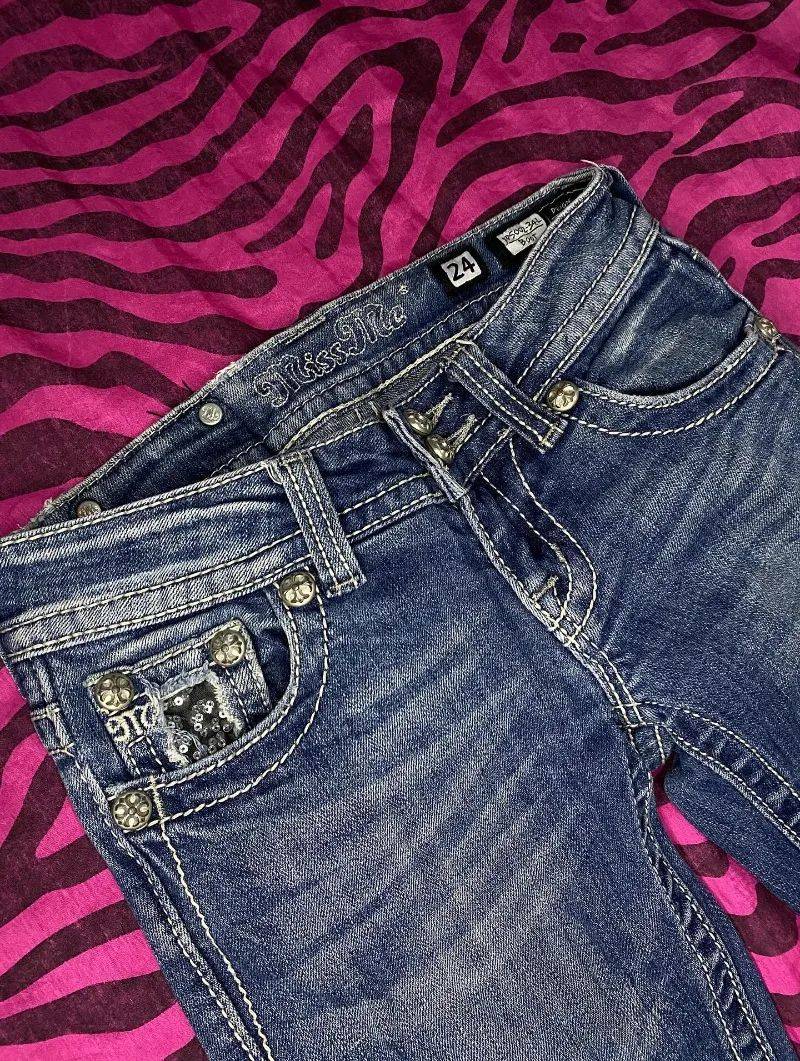 Retro Miss Me Boot Cut Jeans Female Y2K New Blue Jeans Embroidered Wing Pocket Hip Hop Harajuku Gothic Wide Pants Street Wear