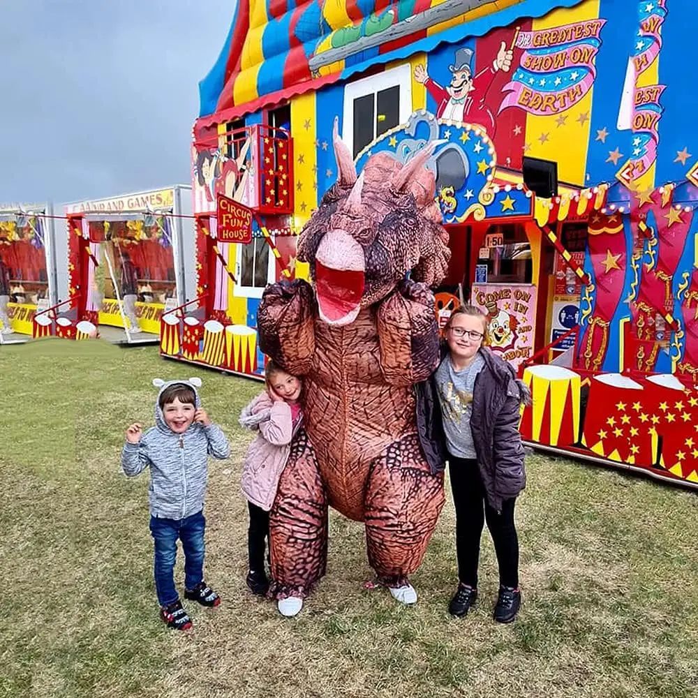 Inflatable Dinosaur Costume Blow Up Triceratops Costumes for Adults Fancy Dinosaur Party Halloween Cosplay Costume
