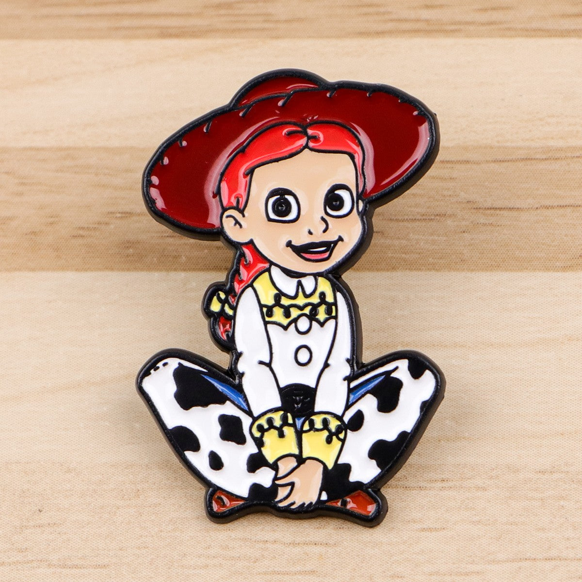 1-6 unidades/conjunto Figuras de Brinquedo de Animação Mista Broches Esmaltados Alfinetes de Lapela de Desenhos Animados Emblema em Mochilas Acessórios de Roupa Presentes